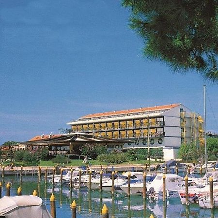 ליגננו סביאדורו Hotel Marina Uno מראה חיצוני תמונה