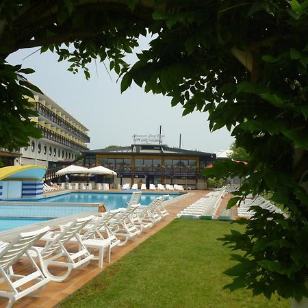ליגננו סביאדורו Hotel Marina Uno מראה חיצוני תמונה
