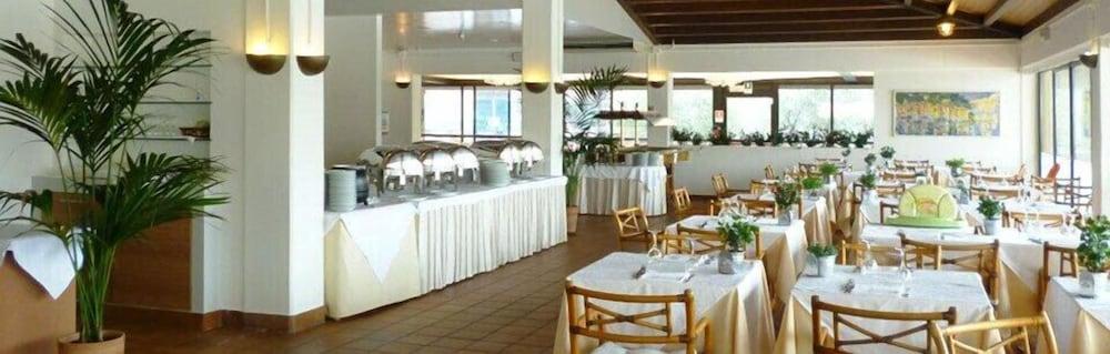 ליגננו סביאדורו Hotel Marina Uno מראה חיצוני תמונה