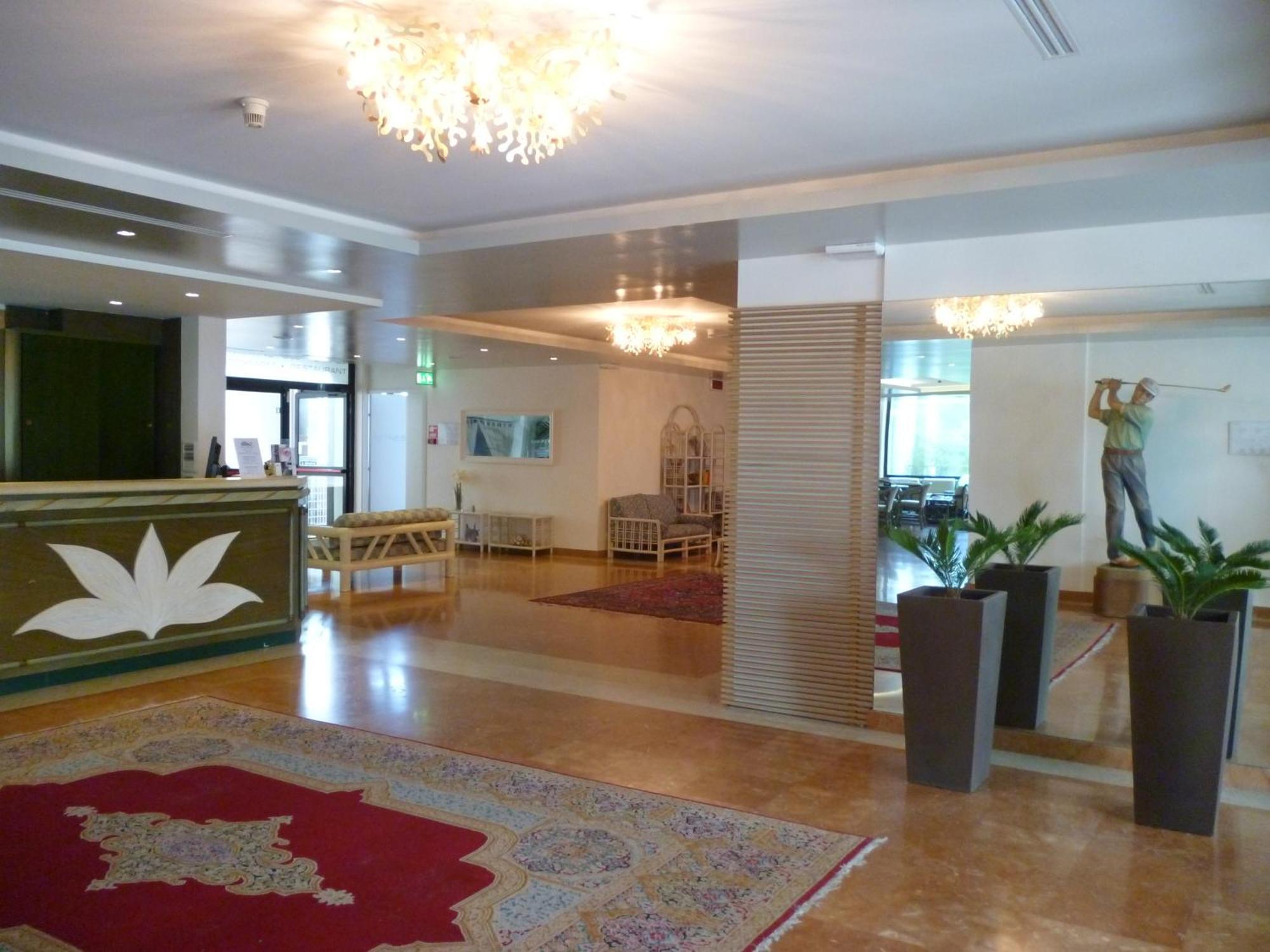 ליגננו סביאדורו Hotel Marina Uno מראה חיצוני תמונה