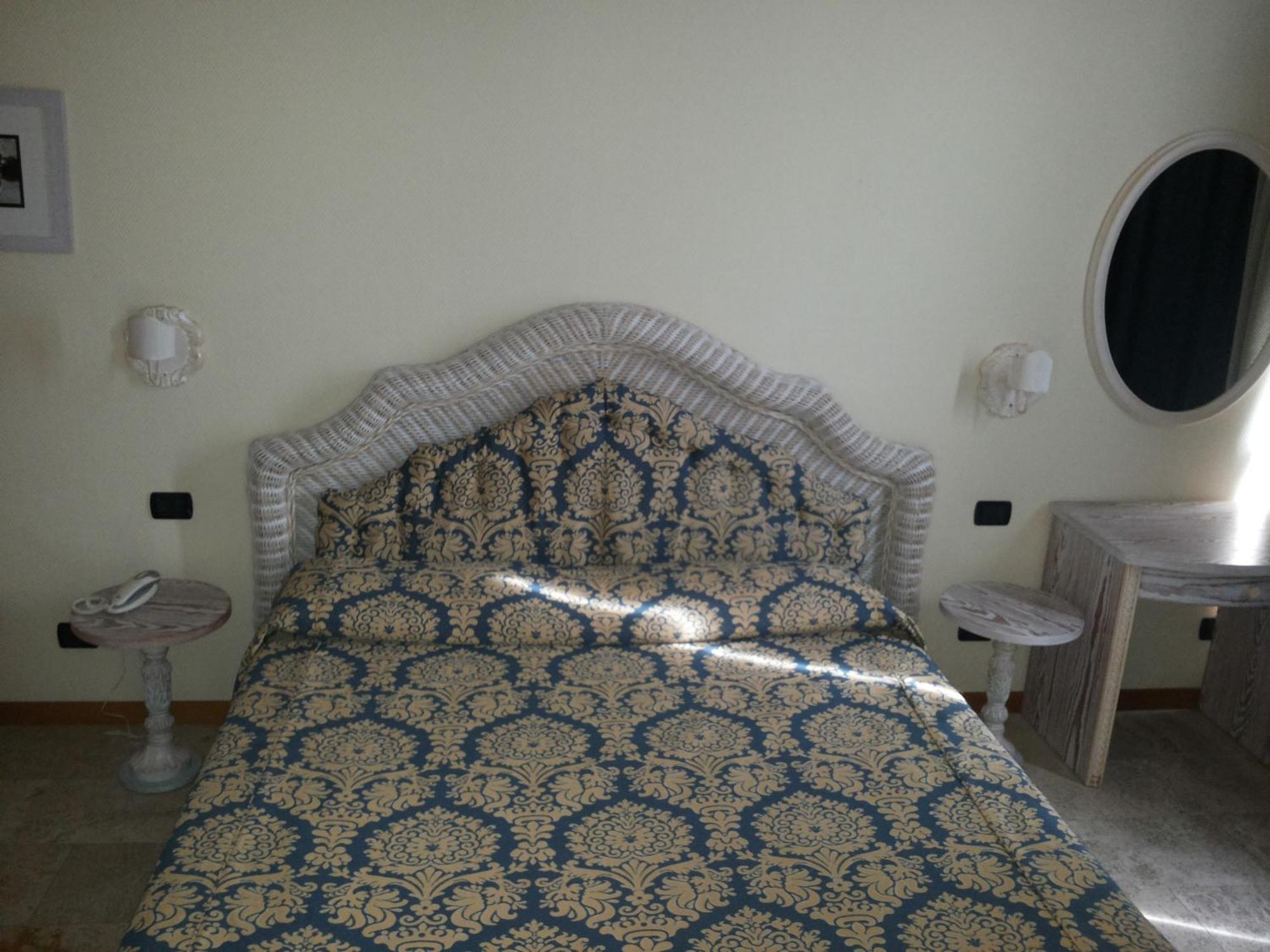 ליגננו סביאדורו Hotel Marina Uno חדר תמונה